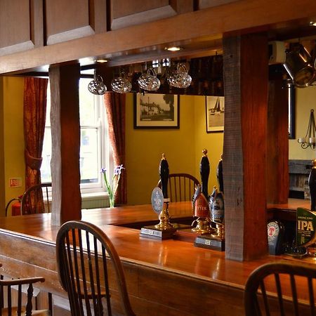 The Crown Inn Hotel لونغ ميلفورد المظهر الخارجي الصورة