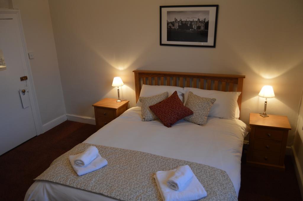 The Crown Inn Hotel لونغ ميلفورد الغرفة الصورة