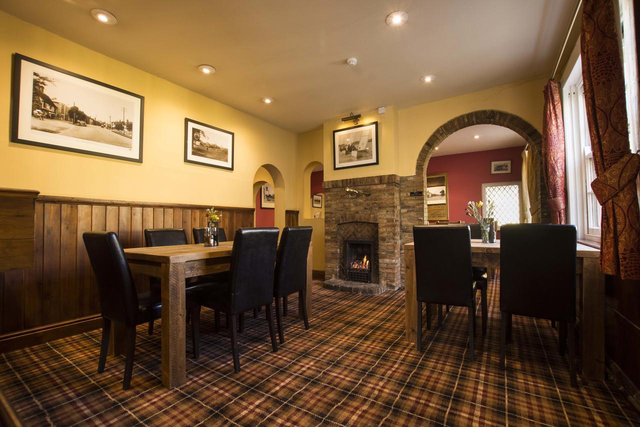The Crown Inn Hotel لونغ ميلفورد المظهر الخارجي الصورة